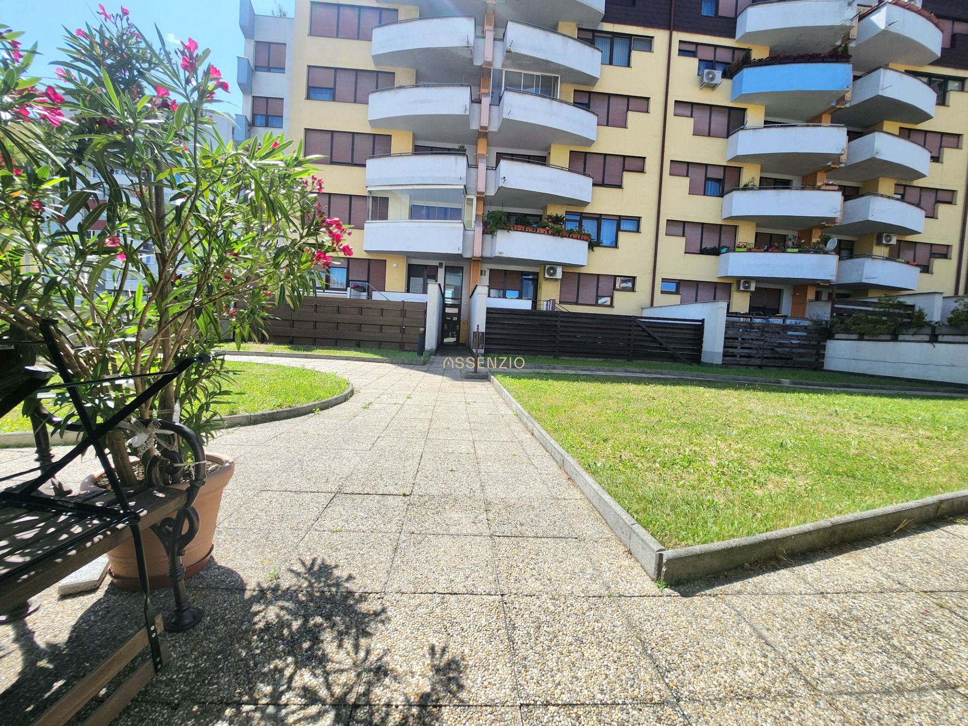 Rent Studio, Studio, Cikkerova, Bratislava - Karlova Ves, Slovakia