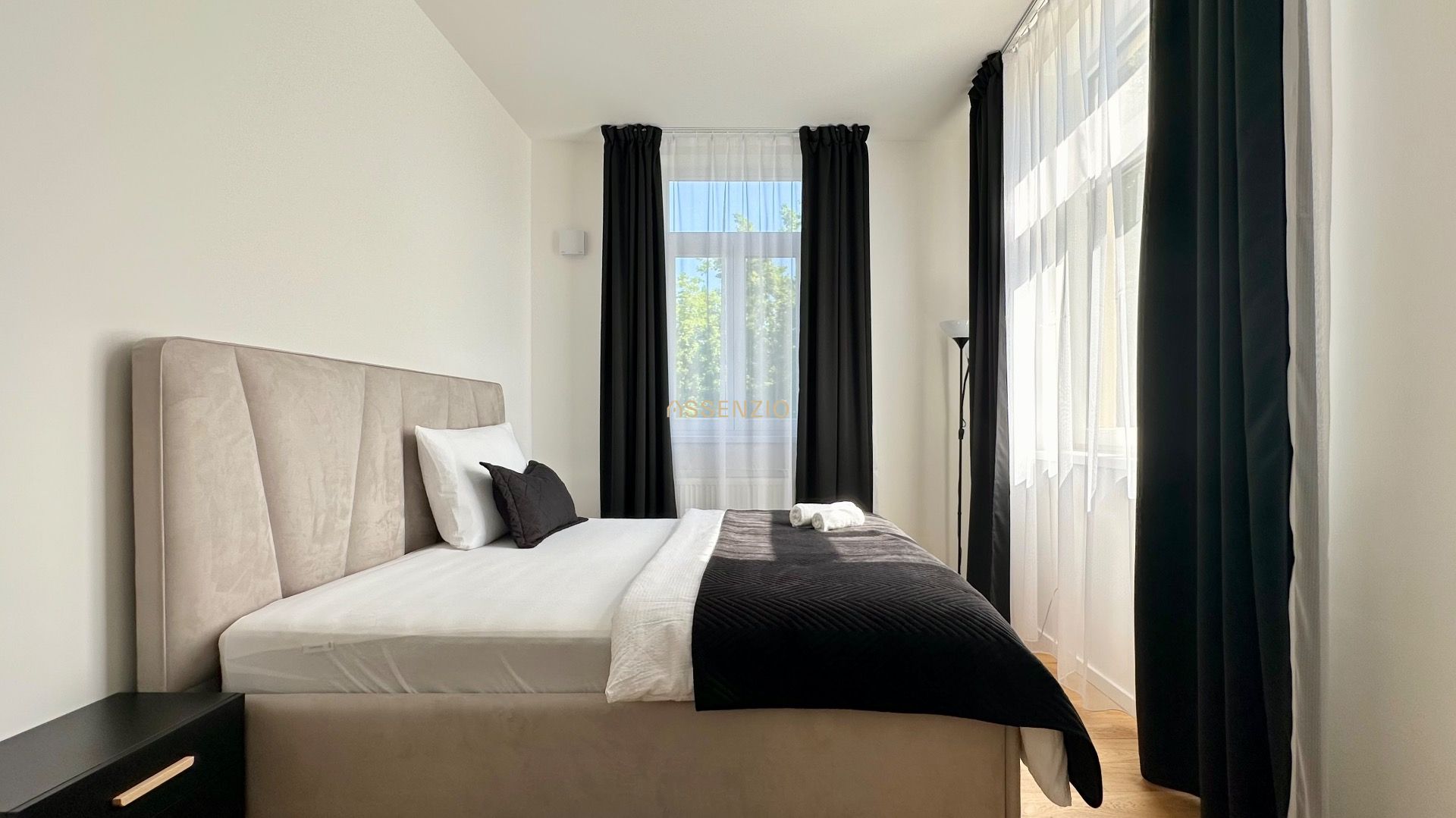 Rent Three bedroom apartment, Three bedroom apartment, Jégého, Bratisl